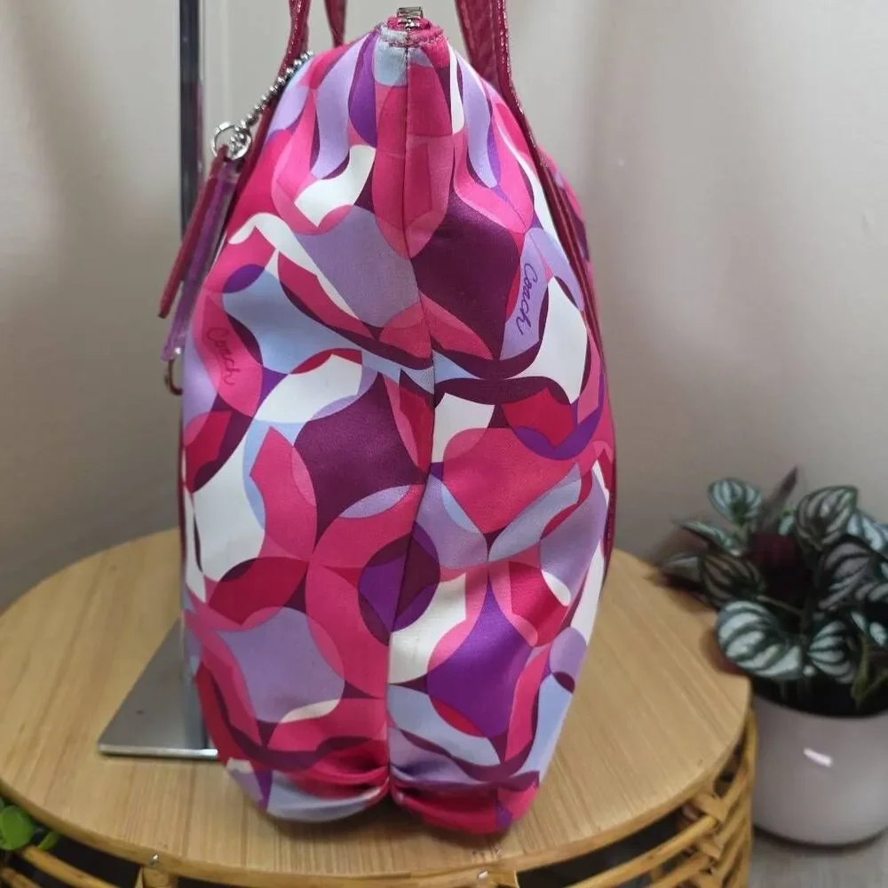 Coach Poppy Kaleidoscope Glam Tote | Pink Purple Y2K Shoulder Bag | Style M0985-